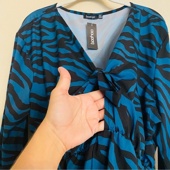 Boohoo Plus Blue Black Zebra Print Blouse Made in Italy Size 22 - Picture 5 of 13